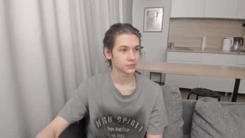 Snapshot of 0verlandd chatting on September 24, 2025, 10:40 am Adam online show from September 24, 2025, 10:40 am