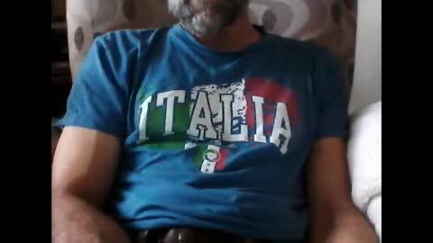 Snapshot of 123h0rny chatting on October 3, 2025, 12:51 am 123h0rny online show from October 3, 2025, 12:51 am