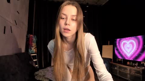 Snapshot of 1i1ypa1mer chatting on January 10, 2025, 6:06 pm Lily 3 online show from January 10, 2025, 6:06 pm