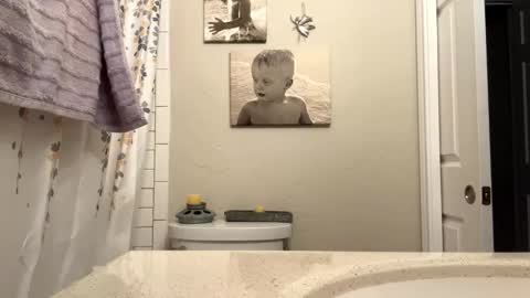 Snapshot of 22bigelo2316 chatting on February 24, 2025, 12:16 pm 22bigelo2316 online show from February 24, 2025, 12:16 pm