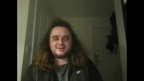 Snapshot of 3cstatic3l3ctricity chatting on January 4, 2025, 1:42 am EcstaticElectricity online show from January 4, 2025, 1:42 am