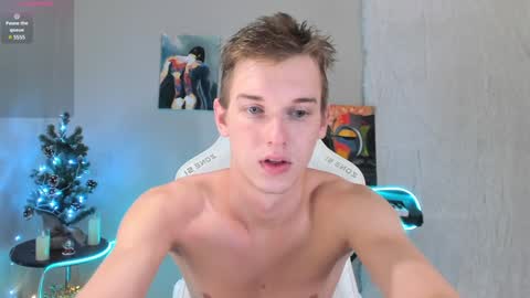 Snapshot of 4ever_dude chatting on December 25, 2024, 3:18 am Andrew online show from December 25, 2024, 3:18 am