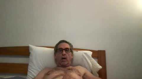 Snapshot of 4pleigh4u chatting on November 14, 2025, 5:44 pm 4pleigh4u online show from November 14, 2025, 5:44 pm