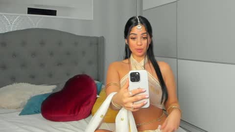 Snapshot of _adelle chatting on January 18, 2025, 5:37 pm Adelle online show from January 18, 2025, 5:37 pm