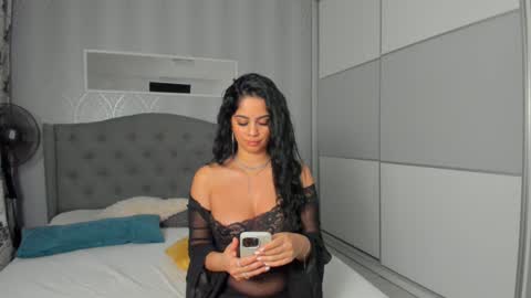 Snapshot of _adelle chatting on February 19, 2025, 5:06 pm Adelle online show from February 19, 2025, 5:06 pm
