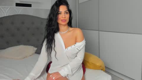 Snapshot of _adelle chatting on March 5, 2025, 5:08 pm Adelle online show from March 5, 2025, 5:08 pm
