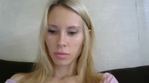 Snapshot of _alex1819 chatting on September 26, 2025, 7:23 am _alex1819 online show from September 26, 2025, 7:23 am