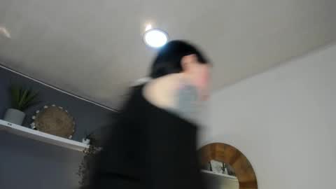  Alice  online show from March 5, 2025, 8:10 pm