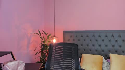 Snapshot of _aline_hall chatting on February 5, 2025, 10:41 am Alline Hall online show from February 5, 2025, 10:41 am