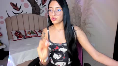 Allondra  online show from December 19, 2024, 1:18 am