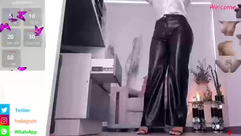 Snapshot of _ana_bolena__ chatting on September 8, 2025, 2:38 pm Ana Bolena online show from September 8, 2025, 2:38 pm
