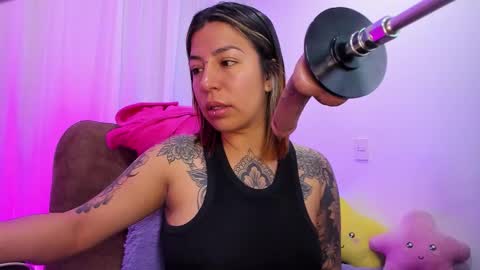 Snapshot of _antonella_dreams chatting on September 16, 2025, 9:32 am _antonella_dreams online show from September 16, 2025, 9:32 am