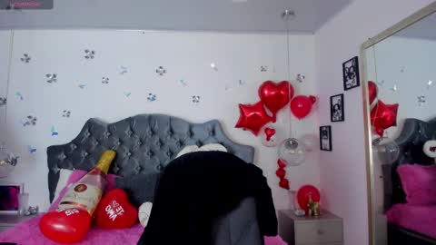 Snapshot of _antonnela_ chatting on February 22, 2025, 2:19 pm antonnela online show from February 22, 2025, 2:19 pm
