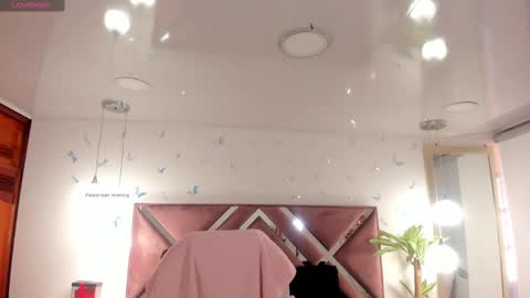 Snapshot of _antonnela_ chatting on October 5, 2025, 2:04 pm antonnela online show from October 5, 2025, 2:04 pm