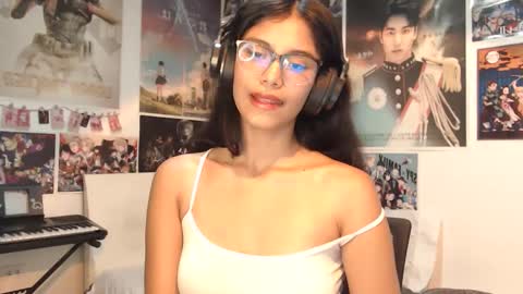 Snapshot of _ariana03_ chatting on February 25, 2025, 3:38 pm Ariana online show from February 25, 2025, 3:38 pm