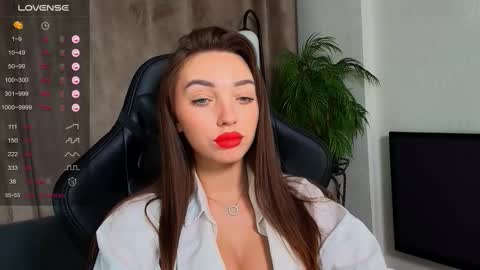 Emilia   online show from November 20, 2025, 7:46 pm