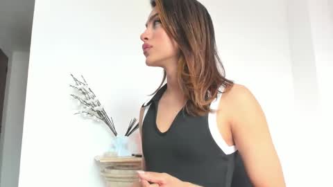 Snapshot of _cat_18 chatting on October 12, 2025, 7:35 pm You can Call me Kitty Cat online show from October 12, 2025, 7:35 pm