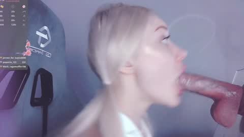 Snapshot of _chatur_babe chatting on December 29, 2024, 8:26 pm Angelina online show from December 29, 2024, 8:26 pm