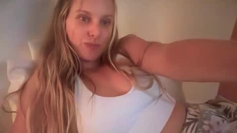 Snapshot of _chelsea___ chatting on October 16, 2025, 4:46 am Chelsea xo online show from October 16, 2025, 4:46 am