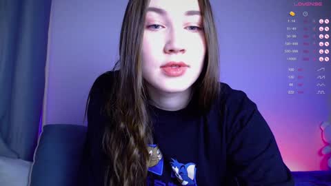 Snapshot of _chloe_miller_ chatting on December 10, 2024, 2:27 am _chloe_miller_ online show from December 10, 2024, 2:27 am