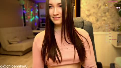Snapshot of _chloe_miller_ chatting on January 10, 2025, 4:44 am _chloe_miller_ online show from January 10, 2025, 4:44 am