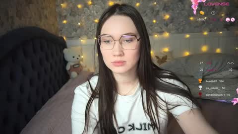 Snapshot of _chloe_miller_ chatting on February 20, 2025, 8:14 pm _chloe_miller_ online show from February 20, 2025, 8:14 pm