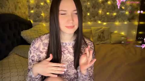 Snapshot of _chloe_miller_ chatting on February 22, 2025, 6:19 pm _chloe_miller_ online show from February 22, 2025, 6:19 pm
