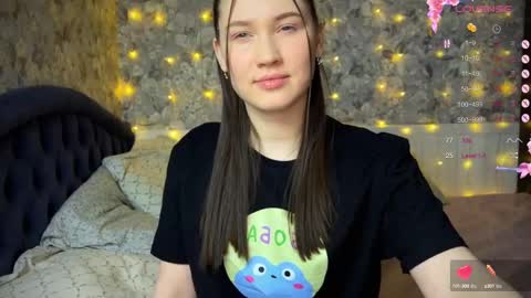 Snapshot of _chloe_miller_ chatting on February 26, 2025, 5:17 pm _chloe_miller_ online show from February 26, 2025, 5:17 pm