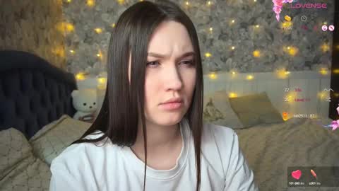 Snapshot of _chloe_miller_ chatting on February 28, 2025, 8:28 pm _chloe_miller_ online show from February 28, 2025, 8:28 pm