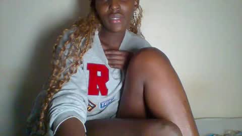 clara online show from February 14, 2025, 9:03 am