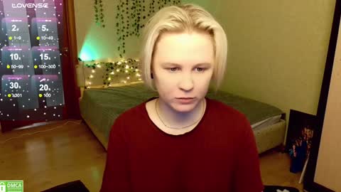 Snapshot of _elven_dreams__ chatting on December 15, 2024, 7:57 am chloue and Gretta online show from December 15, 2024, 7:57 am