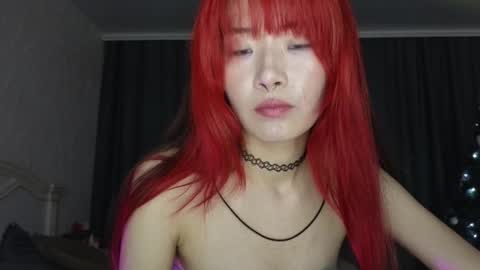 EveEva online show from December 14, 2024, 10:28 pm