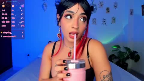 Snapshot of _hotpink chatting on February 27, 2025, 11:59 pm Jenn  online show from February 27, 2025, 11:59 pm