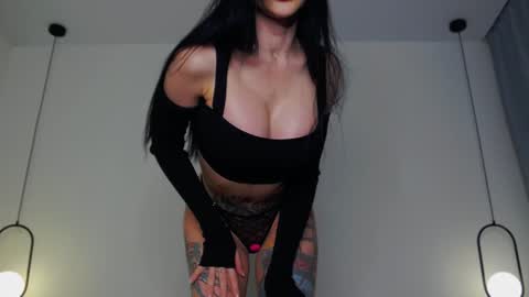 Snapshot of _iammary chatting on December 23, 2024, 3:55 pm Mary online show from December 23, 2024, 3:55 pm