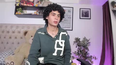 Snapshot of _jaay77 chatting on December 10, 2024, 10:26 pm Jay online show from December 10, 2024, 10:26 pm