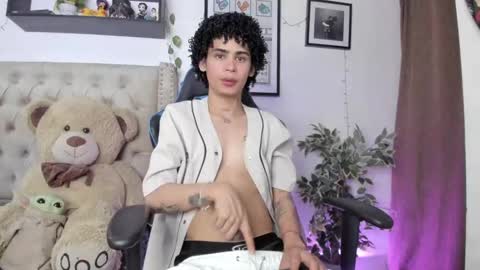 Snapshot of _jaay77 chatting on December 20, 2024, 6:08 am Jay online show from December 20, 2024, 6:08 am