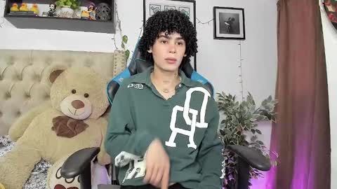 Snapshot of _jaay77 chatting on December 21, 2024, 6:34 pm Jay online show from December 21, 2024, 6:34 pm