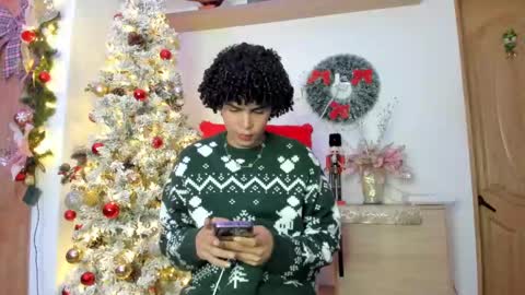 Snapshot of _jaay77 chatting on December 30, 2024, 12:43 am Jay online show from December 30, 2024, 12:43 am