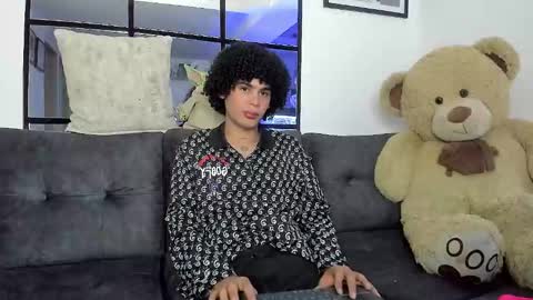 Snapshot of _jaay77 chatting on January 19, 2025, 5:37 am Jay online show from January 19, 2025, 5:37 am