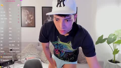 Snapshot of _jacobmiller__ chatting on February 11, 2025, 9:03 pm J A C O B online show from February 11, 2025, 9:03 pm