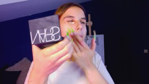 Jasmine online show from September 14, 2025, 1:32 pm