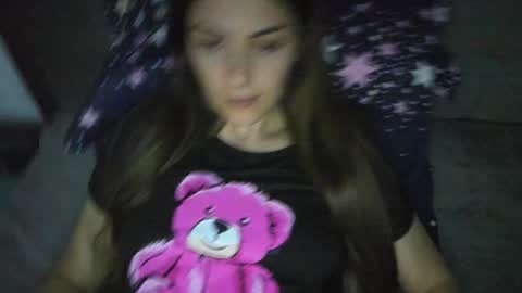 Snapshot of _just_a_simple_girl chatting on December 4, 2024, 5:00 pm _just_a_simple_girl online show from December 4, 2024, 5:00 pm