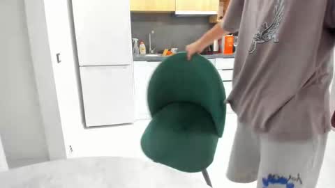 Snapshot of _kurt chatting on October 15, 2025, 2:55 am Kurt online show from October 15, 2025, 2:55 am