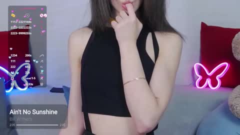 Snapshot of _lorik chatting on February 4, 2025, 10:45 pm   online show from February 4, 2025, 10:45 pm