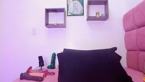 Snapshot of _lorrayne_ chatting on January 25, 2025, 11:44 am Lorrayne online show from January 25, 2025, 11:44 am