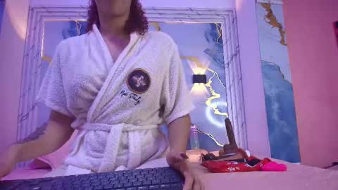 Snapshot of _lorrayne_ chatting on September 19, 2025, 12:06 pm Lorrayne online show from September 19, 2025, 12:06 pm
