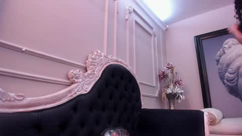 Snapshot of _luna_dupont_ chatting on December 12, 2024, 12:22 pm  Luna  online show from December 12, 2024, 12:22 pm