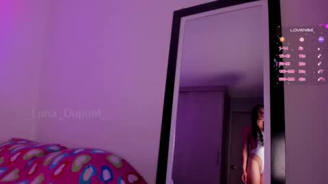 Snapshot of _luna_dupont_ chatting on September 19, 2025, 8:09 pm  Luna  online show from September 19, 2025, 8:09 pm