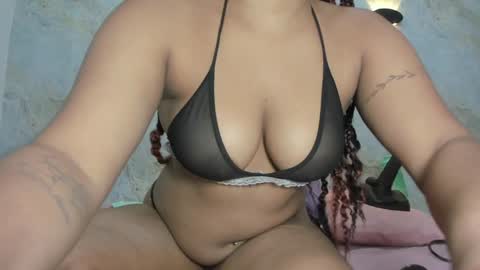 Snapshot of _maddy_miller chatting on January 11, 2025, 12:40 pm Maddy online show from January 11, 2025, 12:40 pm