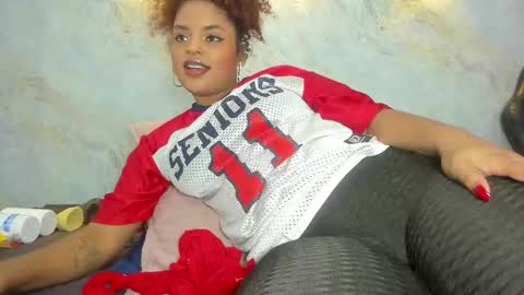 Snapshot of _maddy_miller chatting on February 14, 2025, 12:03 pm Maddy online show from February 14, 2025, 12:03 pm